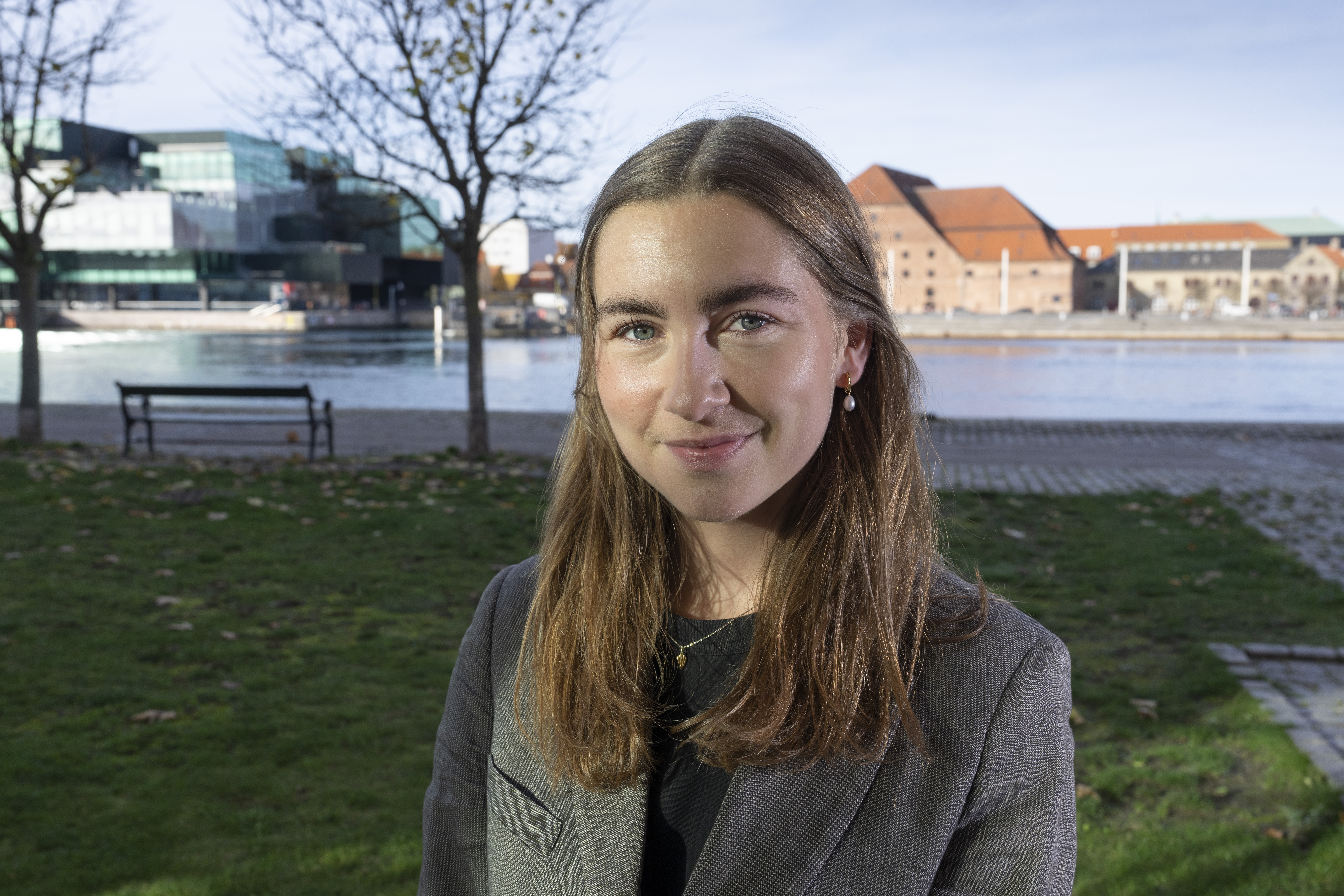 Assistant Attorney to Chas. Hude